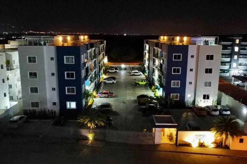 شقة Spectacular Penthouse With Private Jacuzzi Terrace سانتياغو دي لوس كاباليروس