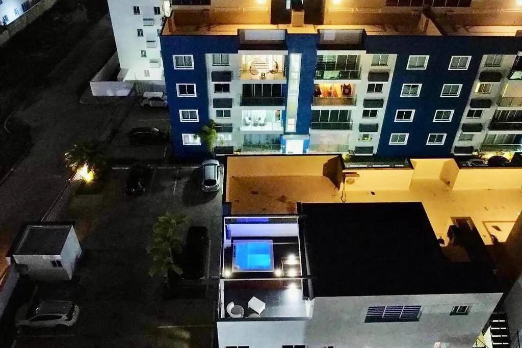 شقة Spectacular Penthouse With Private Jacuzzi Terrace سانتياغو دي لوس كاباليروس
